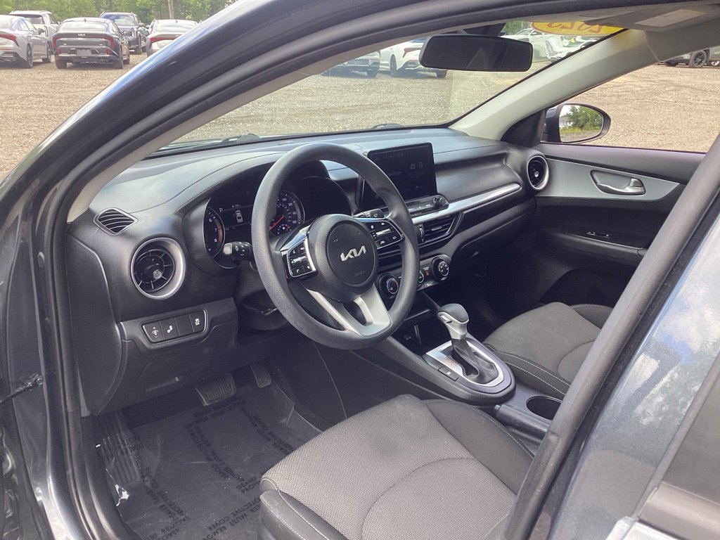 Certified 2023 Kia Forte LXS w/ LXS Technology Package FWD image 14