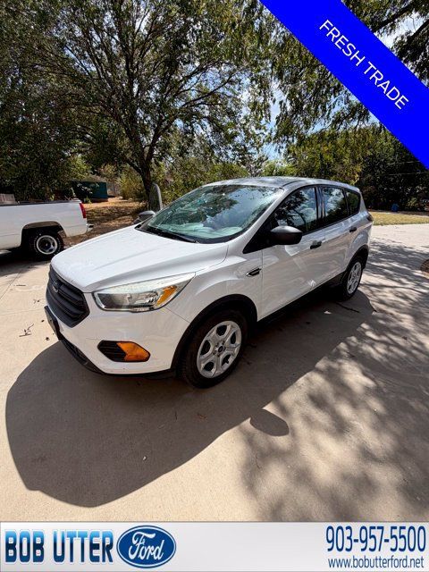 Used 2017 Ford Escape S FWD image 1