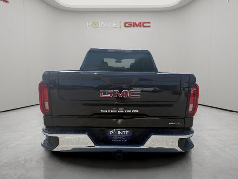 Used 2026 GMC Sierra 1500 SLT AWD/4WD image 6