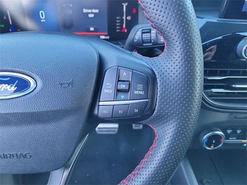 Used 2023 Ford Escape ST-Line image 18