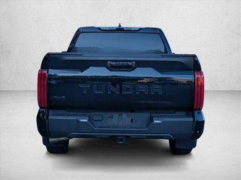 Used 2022 Toyota Tundra SR5 w/ SR5 Premium Package AWD/4WD image 7