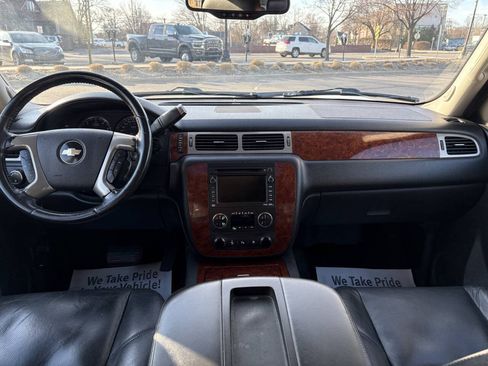 Used 2010 Chevrolet Suburban LTZ AWD/4WD image 15