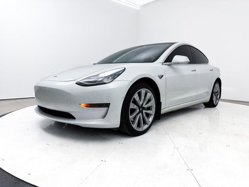 Used 2019 Tesla Model 3 Standard Range Plus image 12