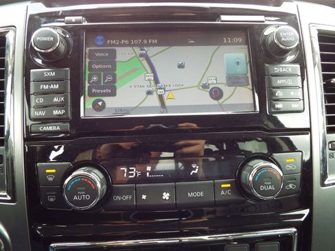 Used 2018 Nissan Titan Platinum Reserve w/ Platinum Utility Package image 17