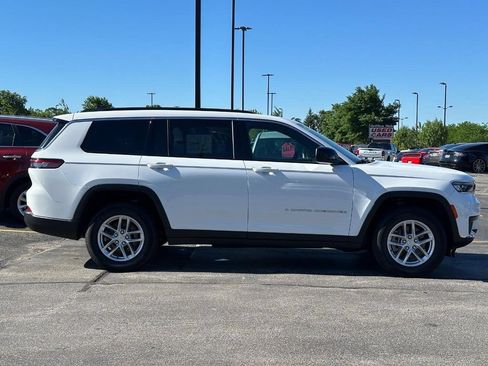 New 2025 Jeep Grand Cherokee L Laredo w/ Luxury Tech Group I AWD/4WD image 3