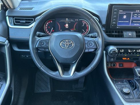 Used 2022 Toyota RAV4 Adventure image 13