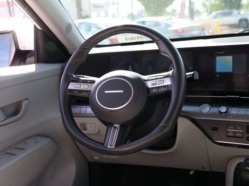 Used 2024 Hyundai Kona SEL FWD image 23