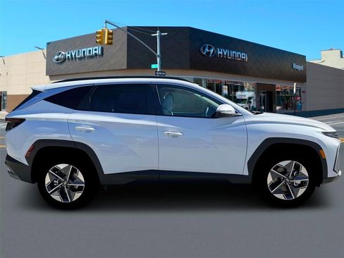 New 2026 Hyundai Tucson SEL AWD/4WD image 9