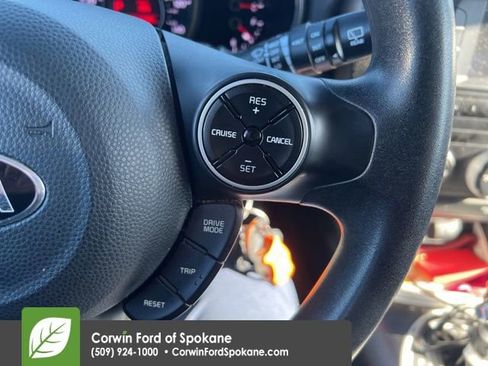 Used 2017 Kia Soul image 14
