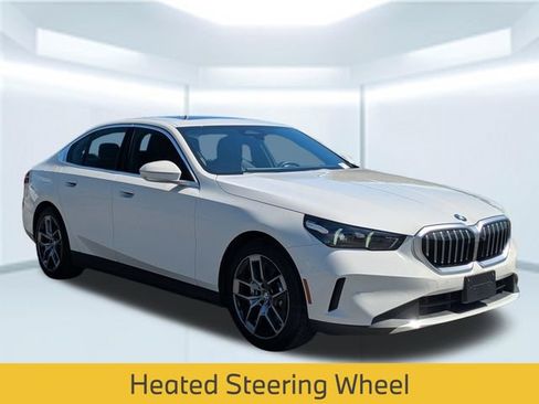Used 2026 BMW 530i RWD image 9