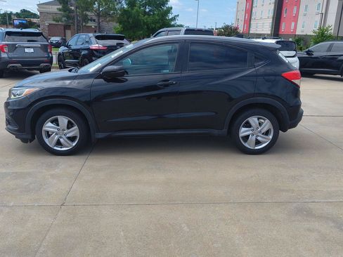 Used 2019 Honda HR-V EX-L image 2