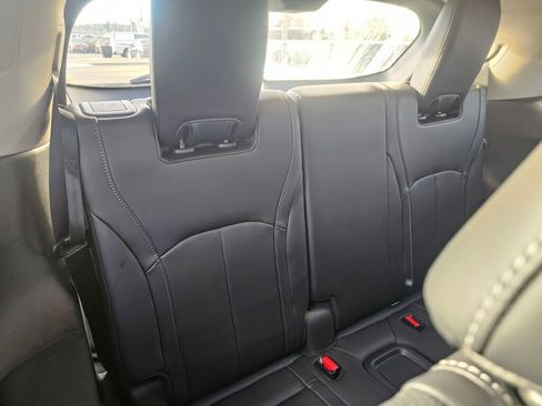 Used 2023 INFINITI QX60 Sensory w/ Vision Package image 17