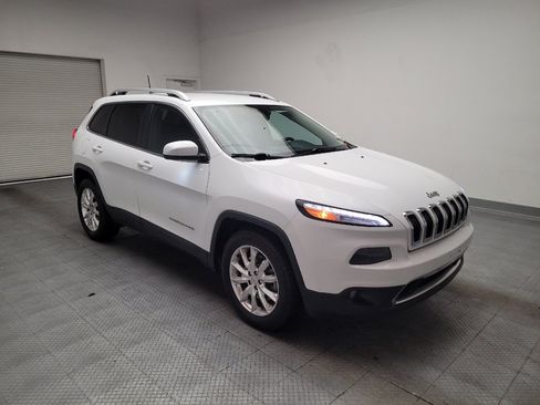 Used 2017 Jeep Cherokee Limited FWD image 13