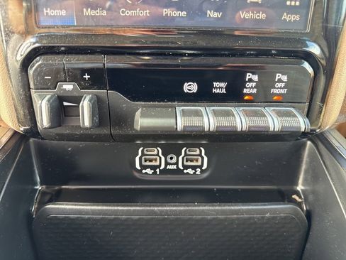 Used 2023 RAM 2500 Laramie image 43