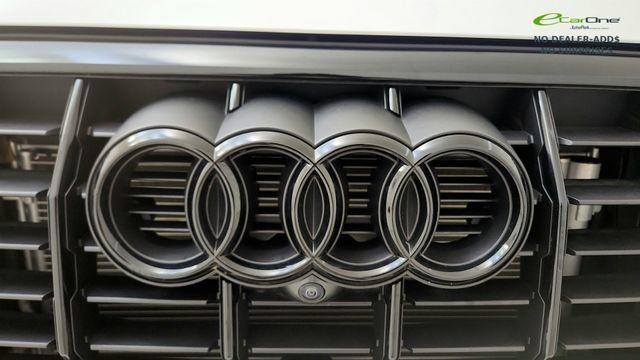 Used 2025 Audi Q3 2.0T Premium Plus w/ Premium Plus Package AWD/4WD image 30