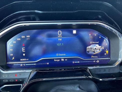 Used 2023 Chevrolet Silverado 1500 LT AWD/4WD image 16