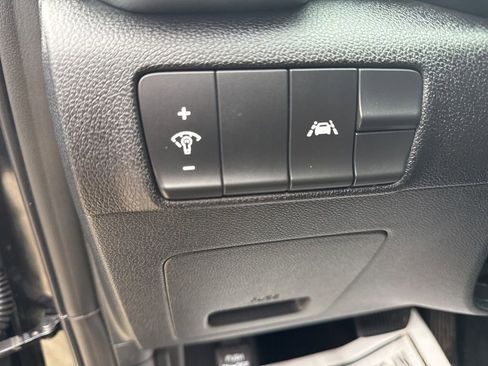 Used 2022 Kia Sportage LX image 21