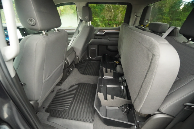 Used 2022 Chevrolet Silverado 1500 LT AWD/4WD image 30