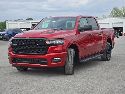 New 2026 RAM 1500 Express AWD/4WD image 3