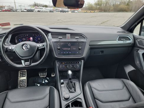 Used 2020 Volkswagen Tiguan SEL Premium R-Line AWD/4WD image 18