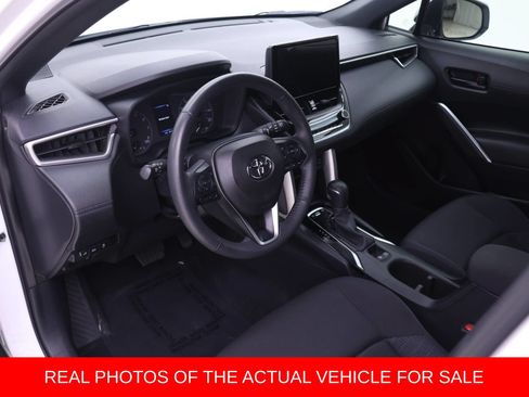 Used 2024 Toyota Corolla Cross AWD Hybrid image 3