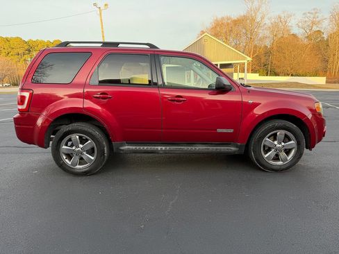 Used 2008 Ford Escape Limited image 9