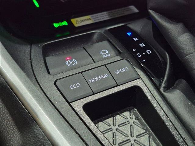 Used 2024 Toyota RAV4 XLE w/ Convenience Package FWD image 22