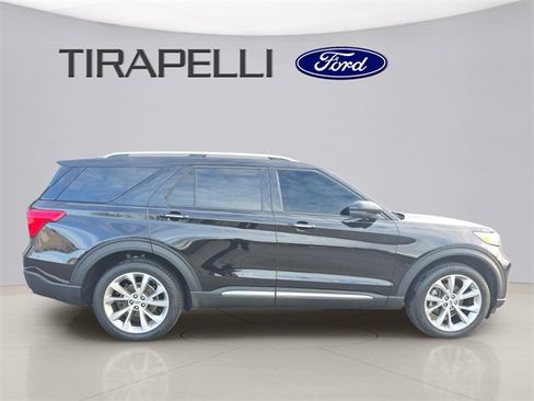 Used 2023 Ford Explorer Platinum w/ Technology Package image 6