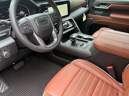 New 2026 GMC Sierra 1500 Denali Ultimate w/ LPO, Black Badging Package AWD/4WD image 7
