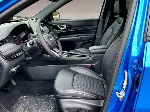 New 2026 Jeep Compass Latitude image 23