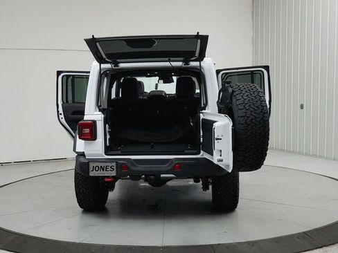 New 2026 Jeep Wrangler Unlimited Rubicon AWD/4WD image 14