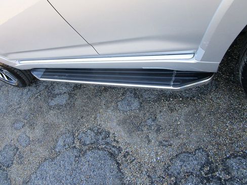 Used 2016 Toyota 4Runner Limited image 10