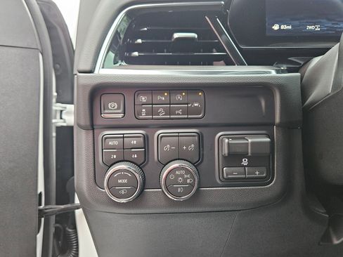 Used 2026 Chevrolet Tahoe Z71 w/ Z71 Off-Road Package AWD/4WD image 19