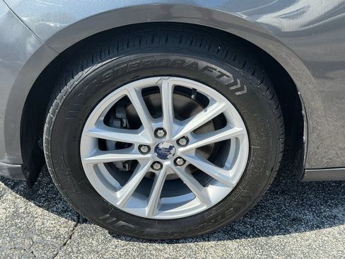 Used 2017 Ford Focus SE FWD image 13