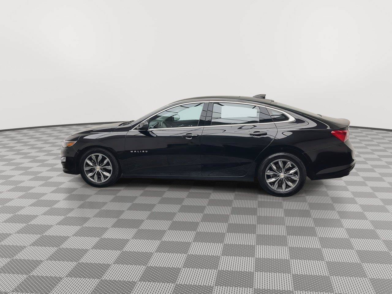 Used 2024 Chevrolet Malibu LT FWD image 35