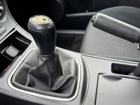 Used 2013 MAZDA MAZDA3 i Sport image 18