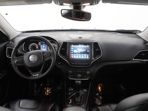 Used 2020 Jeep Cherokee Trailhawk w/ Comfort/Convenience Group AWD/4WD image 13