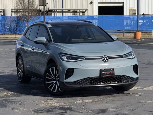 Used 2024 Volkswagen ID.4 S image 3