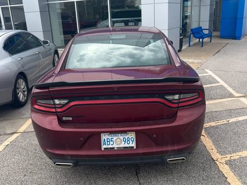 Used 2022 Dodge Charger SXT w/ Blacktop Package RWD image 6