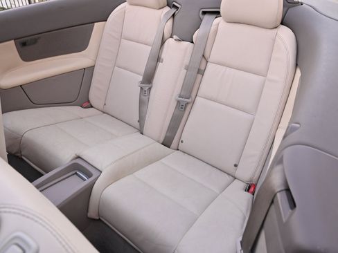 Used 2008 Volvo C70 T5 image 21