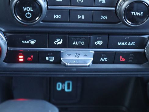 Used 2023 Ford Bronco Outer Banks image 32