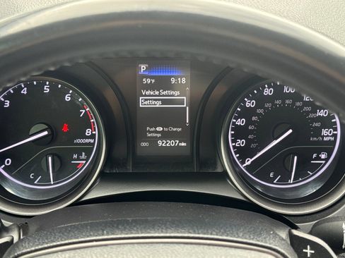 Used 2021 Toyota Camry SE FWD image 22