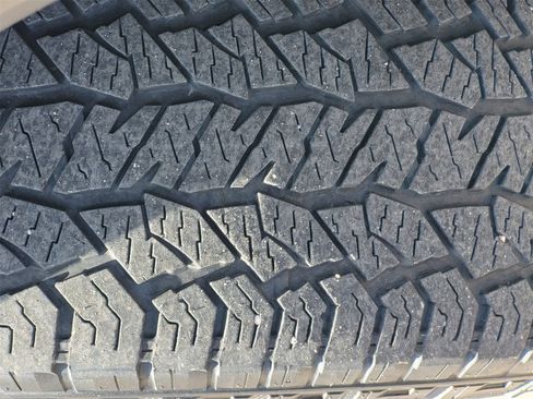 Used 2023 Nissan Frontier PRO-4X w/ Technology Package image 9