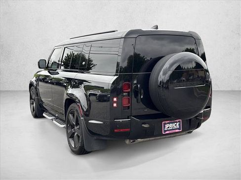 Used 2023 Land Rover Defender 130 X-Dynamic SE AWD/4WD image 7