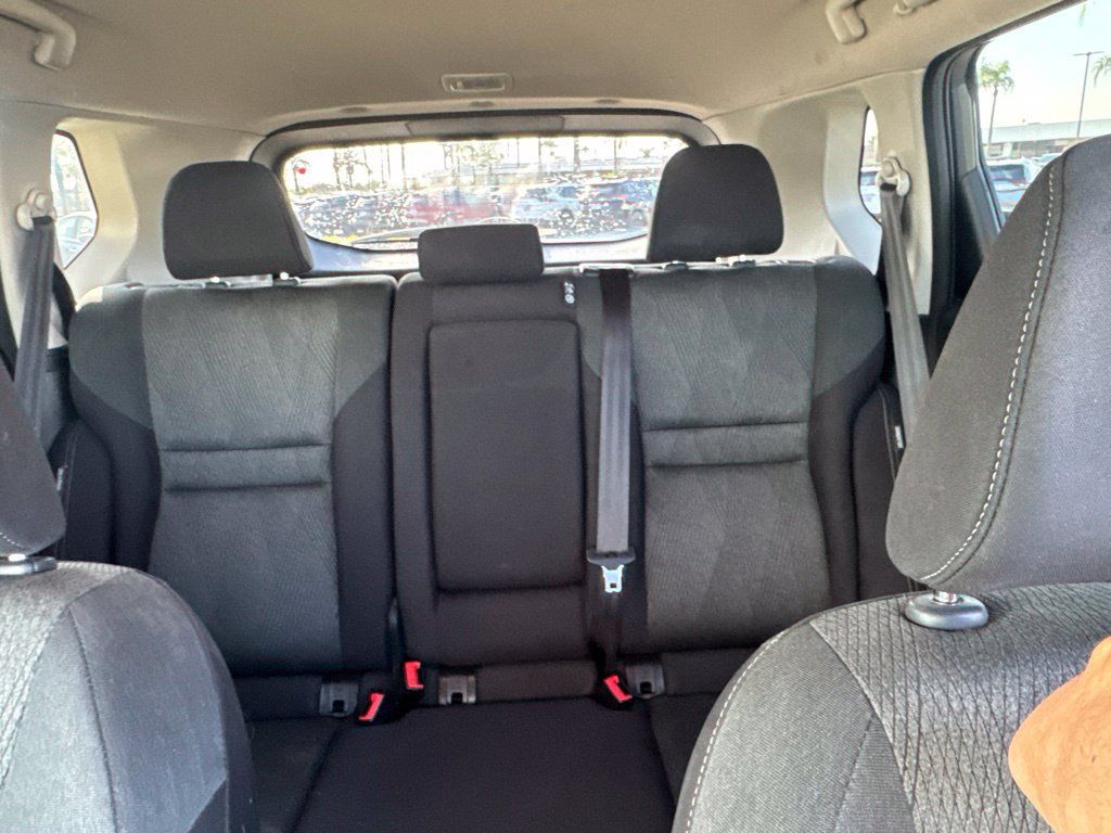 Used 2026 Nissan Rogue SV AWD/4WD image 29