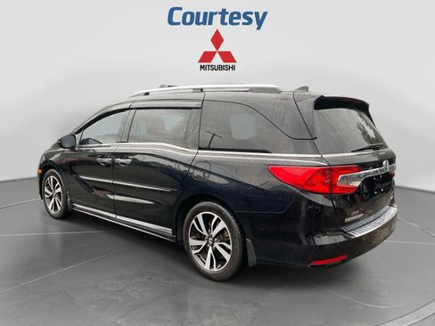 Used 2019 Honda Odyssey Elite image 3