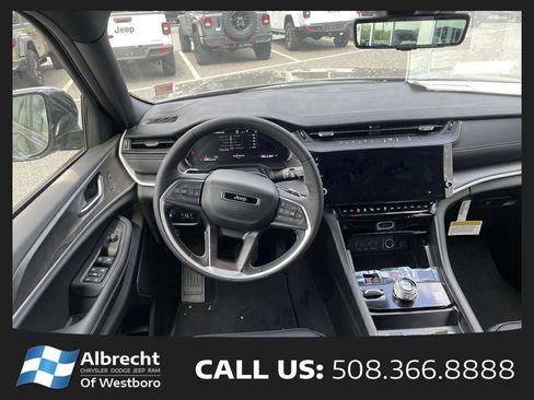 New 2026 Jeep Grand Cherokee Limited AWD/4WD image 19