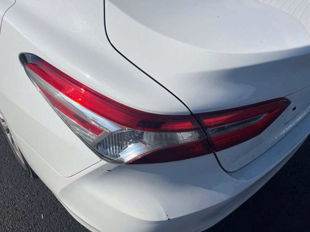 Used 2019 Toyota Camry LE FWD image 19