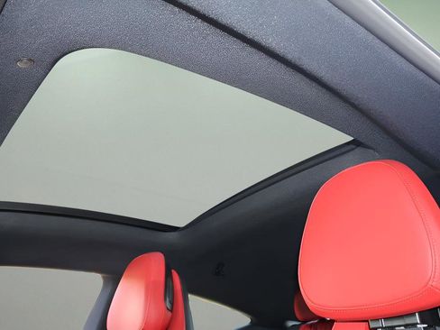 Used 2025 Mercedes-Benz CLE 450 4MATIC Coupe image 27