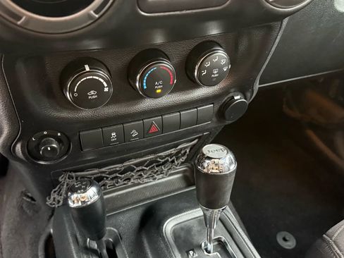 Used 2016 Jeep Wrangler Unlimited Sport w/ Quick Order Package 24S image 16